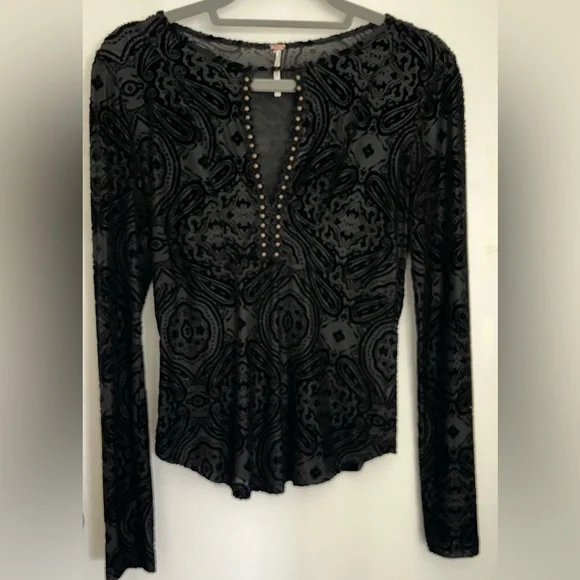 Free People Women’s Velvet Black Top Size S/P - Picture 1 of 14